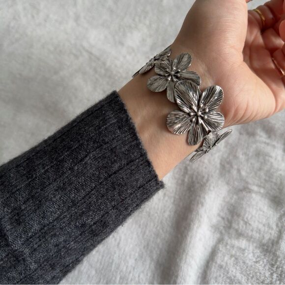silver boho asymmetrical bangle open cuff bracelet - Picture 4 of 6